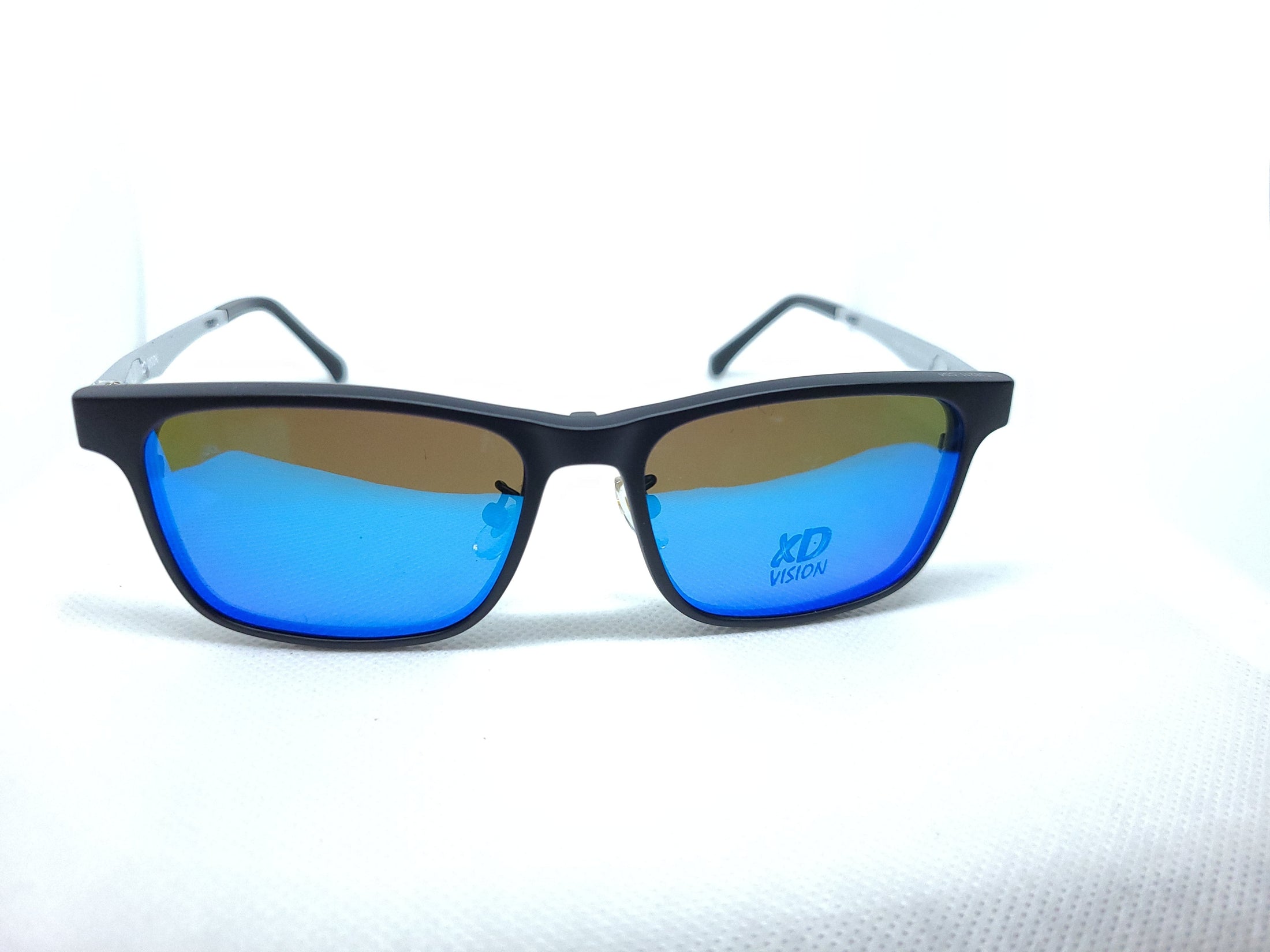 XD 8211 FRAMES EC ORIGINALS eyewear